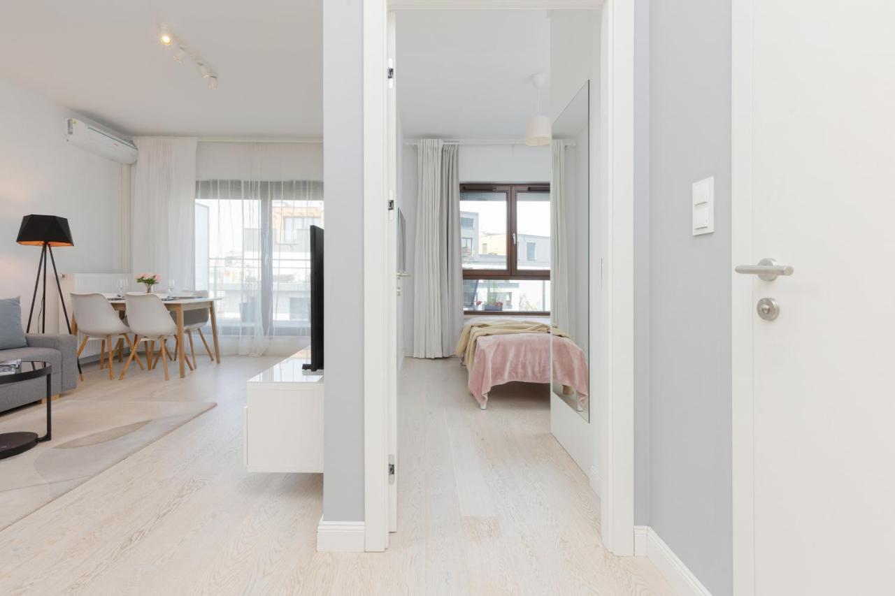 Sarmacka Apartment With Balcony Warsaw Wilanow By Noclegi Renters Exterior photo